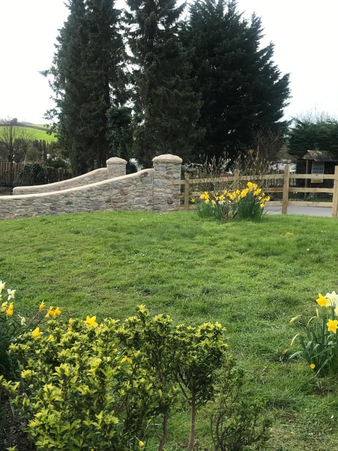 Smithaleigh Farm Rooms And Apartments Sparkwell Exterior foto